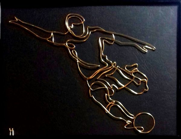 Sut la poarta - Tablou in fir continuu de sarma